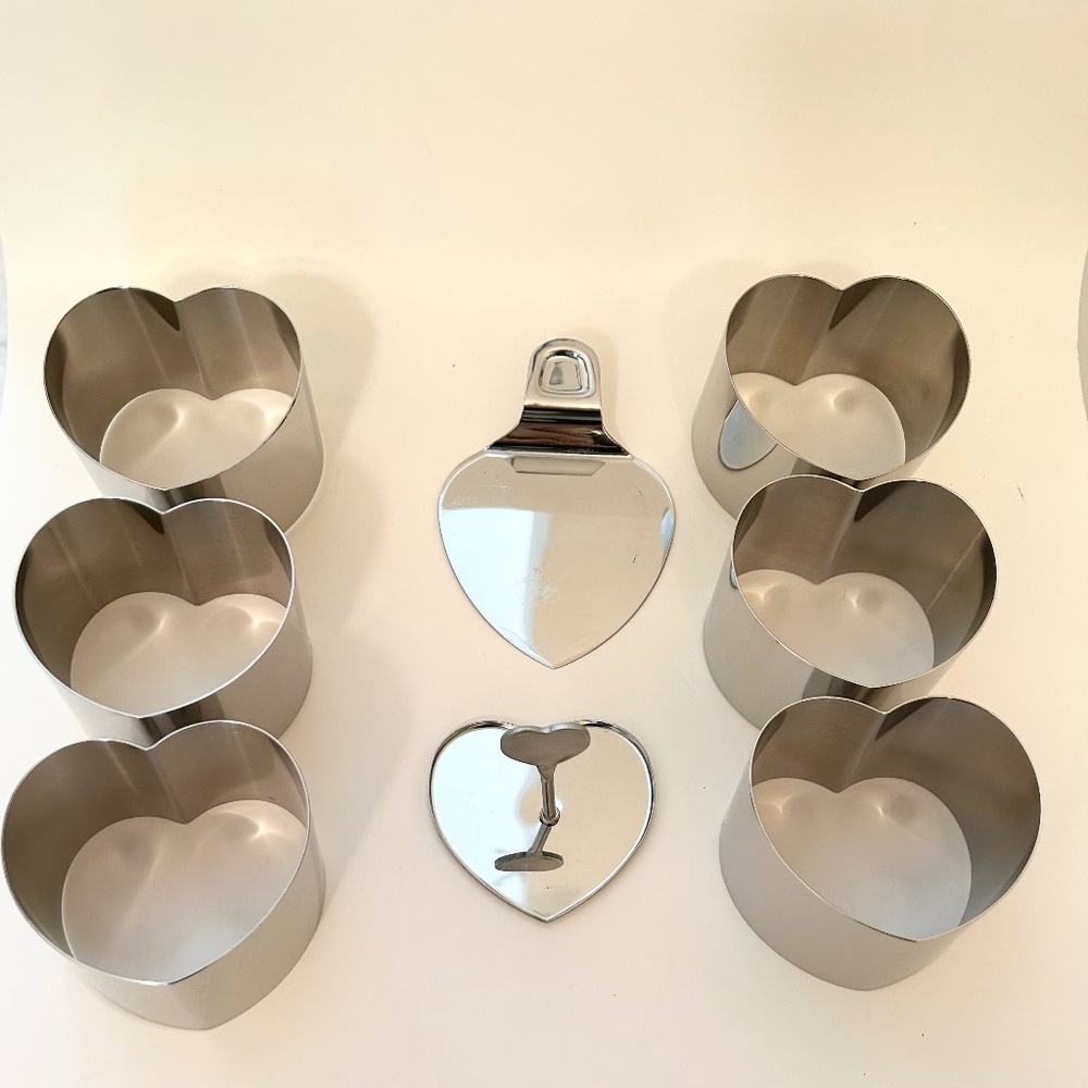C NEW Polished Stainless Steel Heart Molds Set of 6 for Mini Desserts or Plati